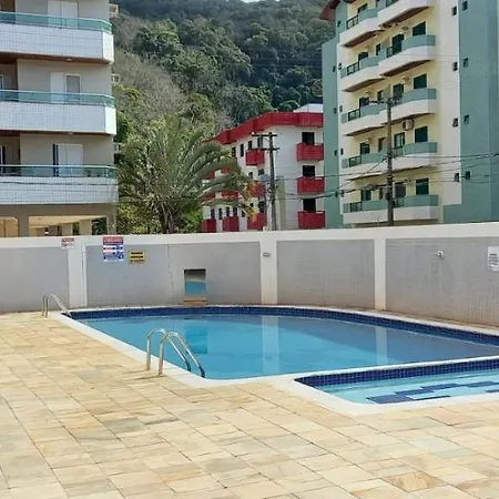 Condomínio Familiar com apartamento a 150 metros do mar em área nobre da Praia Grande em Ubatuba-3